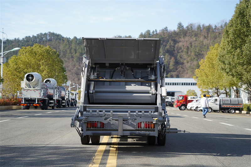 【汉成牌】东风华神V3-蓝牌压缩式垃圾车（燃油车）